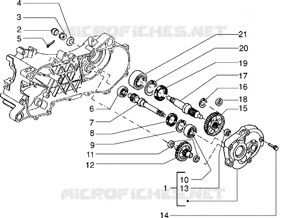 Rear wheel shaft