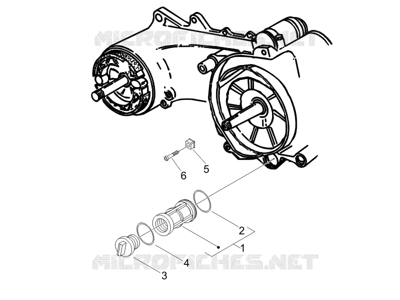 Flywheel magneto cover - Oil filter