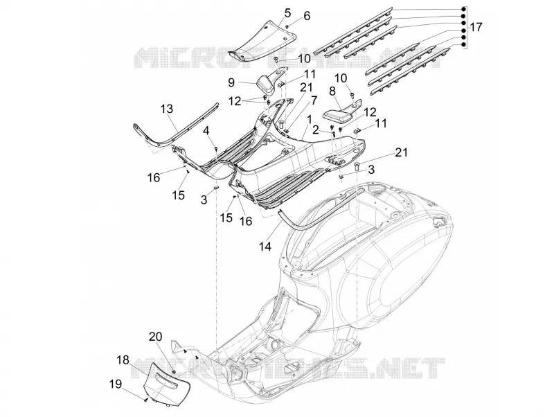 Central cover - Footrests