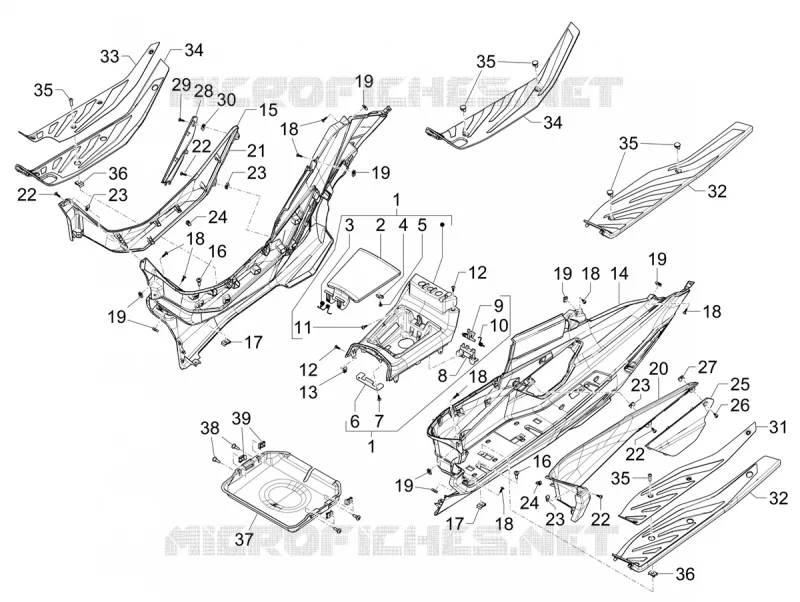 CENTRAL COVER - FOOTRESTS