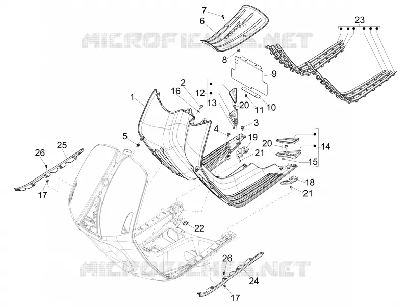 Central cover - Footrests VESPA VESPA-SCOOTER 150 946 2017  946 ARMANI 150 4T 3V ABS E3